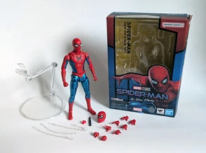 Marvel / Figura Spider-Man Nuevo Traje Rojo y Azul S.H.Figuarts Figura de Acción Bandai - Imagen 1 de 24