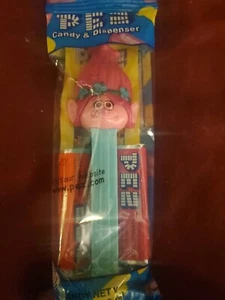 Trolls World Tour PEZ Dispensers Poppy - NEW in Package - Picture 1 of 2
