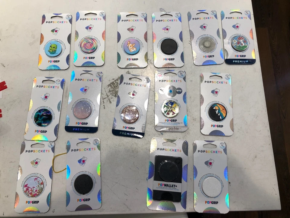 PopSocket Popwallet + Collapsible Grip Stand Phones  Holder - Image 1 of 1