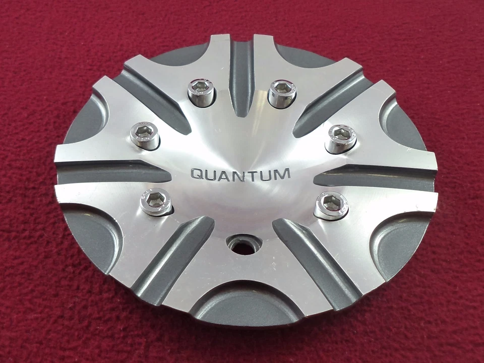Tapa central de rueda personalizada Q Quantum Wheels plateada/gris (1) Foto 1 de 1