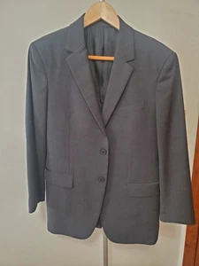 Theory Suit . Size 38 Short - Picture 1 of 4