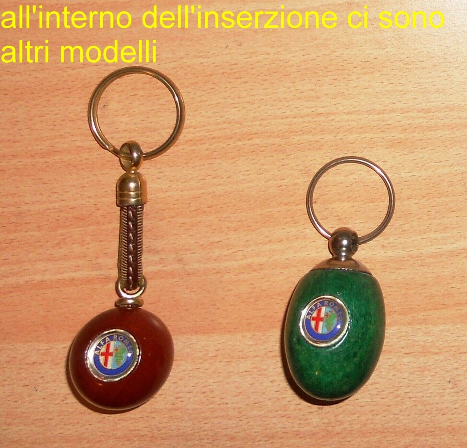 PORTACHIAVI CIONDOLO AUTO  ALFA ROMEO IN LEGNO RADICA E METALLO LOGO RESINATO - Immagine 1 di 1