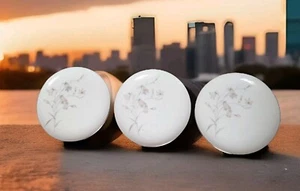 JUEGO DE 3 PLATOS DE PAN Y MANTEQUILLA CASTILLO CHINA JAPÓN BLUEBELL 6 1/8" D - Imagen 1 de 5