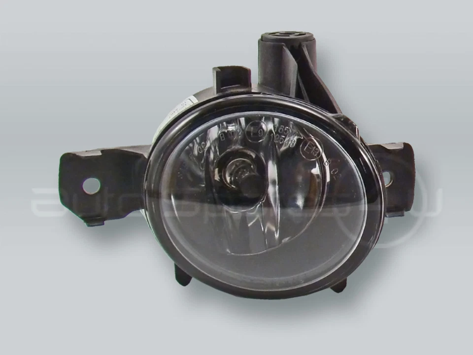 TYC M-PACKAGE Fog Driving Light Assy with bulb RIGHT fits 2008-2013 BMW 1-Series - Image 1 of 2