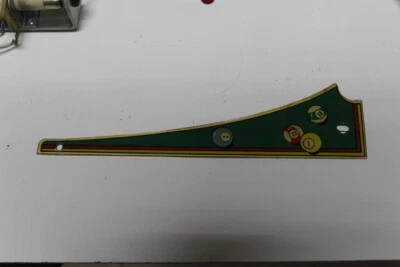 Máquina de pinball Bally Eight Ball 1977 usada Playfield plástico Foto 1 de 4