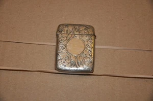 Antique silver plated etched foliate decoration vesta case - Picture 1 of 4