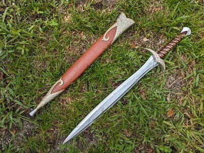 Espuma de poliuretano Señor de los Anillos Picadura Espada Corta y Vaina de Plástico Foto 1 de 4