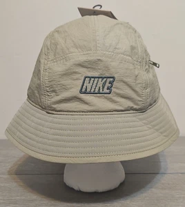 Nuevo Nike Apex Cremallera Bolsillo Cubo Sombrero Gorra Adulto Grande L Verde Marrón FQ3277-276 - Imagen 1 de 8