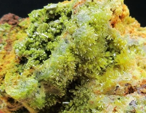 55g green Pyromorphite crystal,Daoping,Guangxi,China - Picture 1 of 13