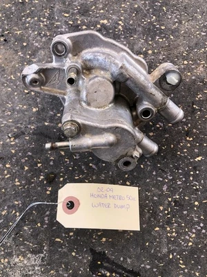 Bomba de agua Honda Metropolitan/Ruckus 50cc 02-09 Foto 1 de 3