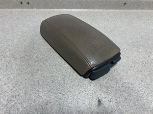 1998 - 2000 Volvo V70 C70 Console Lid Armrest Cup Holder OEM Beige Leather READ - Picture 1 of 3