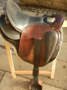 ROC Sattel Classic, gebraucht und gut erhalten - schwarz und braun - Bild 1 von 9