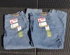 2 Pr Wrangler Men's Regular Fit Five Star Premium Quality Jeans NTW Size 42 - Picture 1 of 4