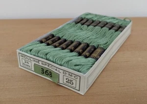 Vintage DMC 25 France 24 6 Strand Cotton Skeins Green 368 Mouline Special Box - Picture 1 of 7