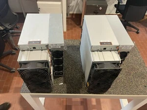 Bitmain Antminer S19kpro Mixed 110/115/120 HEM 136Th BTC ASIC Miner - Imagen 1 de 3