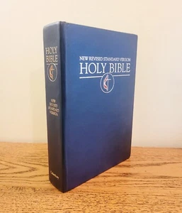 Holy Bible Cokesbury NRSV Pew United Methodist Edition Cross & Flame Emblem Navy - Picture 1 of 6