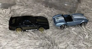 2 Hot Wheels Highway 35 Ford Mustang Cobra / Convertible Die cast - Picture 1 of 5