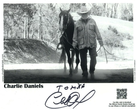 CHARLIE DANIELS HAND SIGNED 8x10 PHOTO+COA          AWESOME POSE        TO MIKE Cover