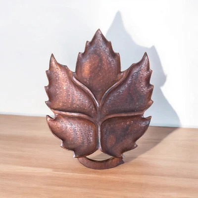 Placa/bandeja de trabajo manual fina grabada diseño hoja madera antigua vintage Foto 1 de 4