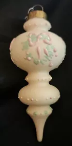 Vintage Victorian Handmade Porcelain White And Cream Christmas Ornament - Picture 1 of 4
