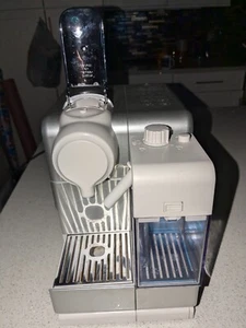 De’longhi Nespresso EN560S Frosted Silver Espresso Machine with Milk Frother - Picture 1 of 9