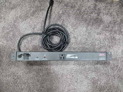 APC SurgeArrest 9-Outlet 15A Rackmount Protector Net9RMBLK - Image 1 of 2