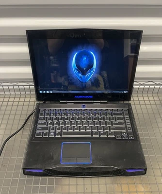 Alienware m14x 700f i7-2720QM 3GB GT 555m 6GB Ram 500GB HDD Gaming Laptop - Image 1 of 4