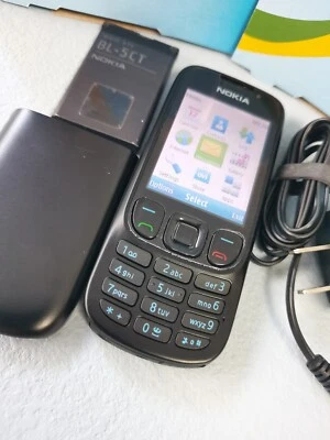 Nokia 6303 classic Stereo FM radio, RD  6303ci (Unlocked) 2G GSM mobile phone  - Image 1 of 4