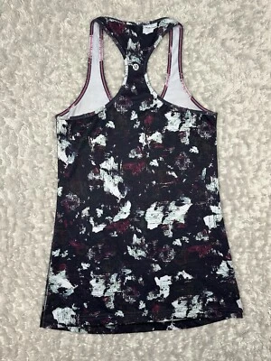 Regata Lululemon Feminina 8 Preta Cool Racerback Estampa Flor Corrida Ativa - Imagem 1 de 4