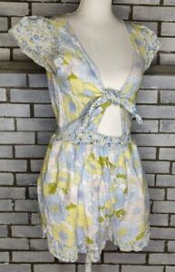 American Eagle Short Sleeve Floral V-Neck Romper Size Small Multicolor Tie Front