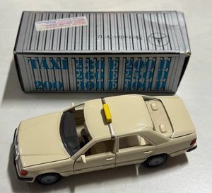 Mercedes-Benz 200-300 E D TAXI - 1:35 Modellauto W124 mit OVP CURSOR 1084 - Bild 1 von 10