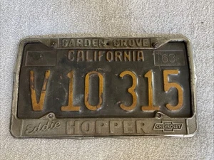 Oldtimer Eddie Hopper Chevrolet Händler Nummernrahmen und Kennzeichen Garden Grove CA - Bild 1 von 7