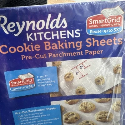 Hojas para hornear galletas Reynolds Kitchens, precortadas 25 unidades (paquete de 4), blancas. 138 Foto 1 de 4