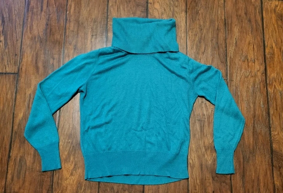 Suéter cuello capucha cachemir vintage Foto 1 de 4