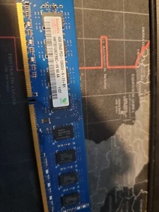 hynix 4gb 2rx8 pc3-10600u-9-11-b1 HMT351U6CFR8C - Picture 1 of 3