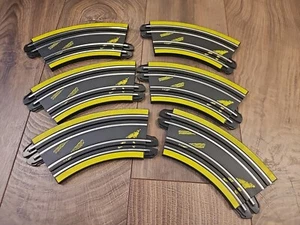 Micro Scalextric Corners Yellow Markings - Photo 1/2