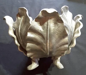 POT, BASIN, POT COVER, ALUMINUM, CABBAGE LEAF SHAPE ON FEET - Picture 1 of 5