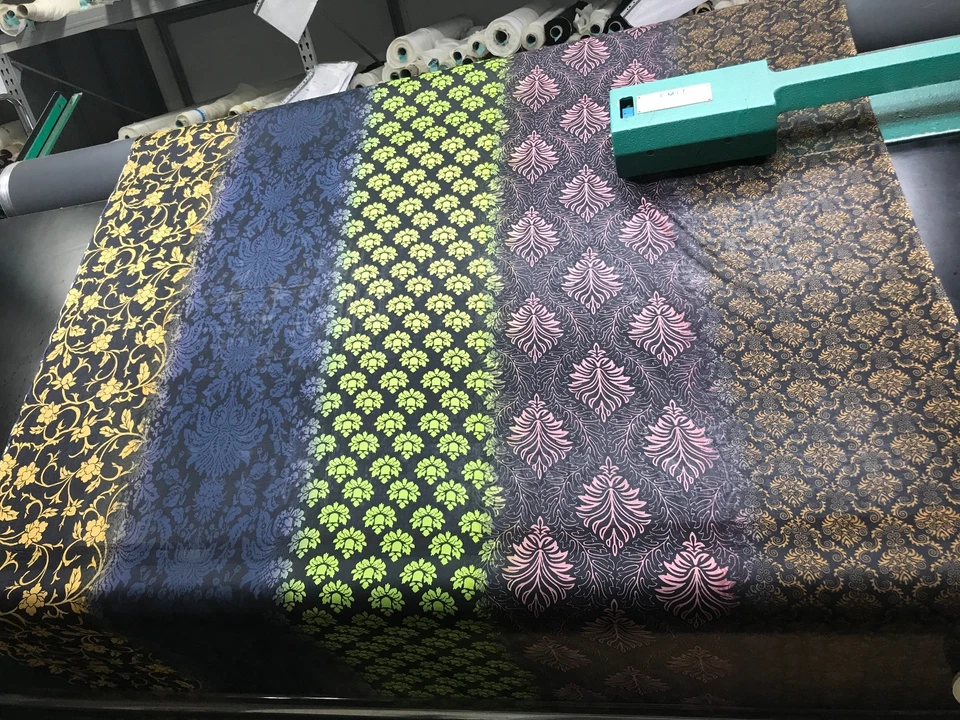 100% Seide Chiffon Seidenstoff Seidenchiffon Seidenkleid transparent Silk  - Bild 1 von 2