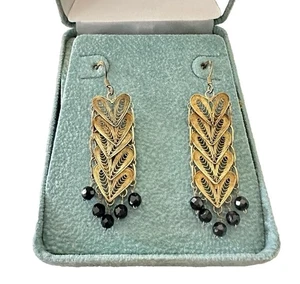 Vintage Sterling Silver Gold Plated Onyx Hearts Filigree Dangle Post Earrings KC - Picture 1 of 9