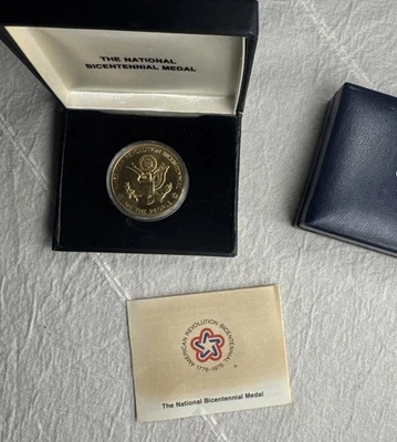 1776/1976 THE NATIONAL BICENTENNIAL Commemorative MEDAL With Case - Image 1 of 3