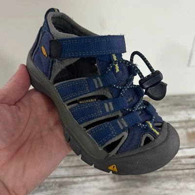 Keen Kids Newport H2 Water Sandals Toddler/Kid Size 10 - Image 1 of 4