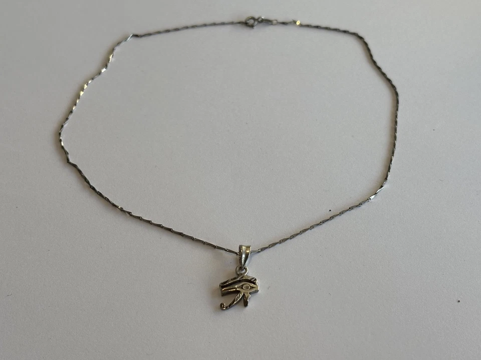 Pingente de prata olho mau com corrente de prata Hallmarked Itália 800 - Imagem 1 de 2