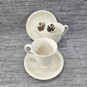 Lot de 2 tasses et soucoupes à pieds vintage Wedgwood of Etruria & Barlaston 4 oz #46 - Photo 1/9