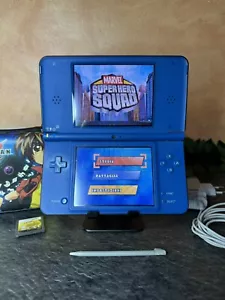 Console Nintendo DSi XL Blu con caricatore, custodia e 2 giochi - Foto 1 di 22