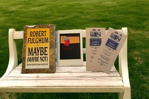 Signed Robert Fulghum...MAYBE (MAYBE NOT) Book - Picture 1 of 8