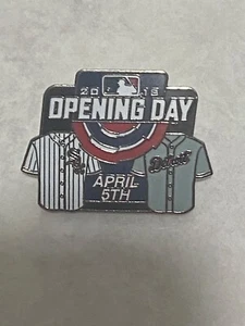 April 5, 2018 Chicago White Sox Opening Day Pin vs Detroit Lions MLB lapel pin - Picture 1 of 6