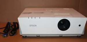 Epson EMP-6100i Powerlite LCD Projector Home Theater - Only 28 Lamp Hours - Picture 1 of 4