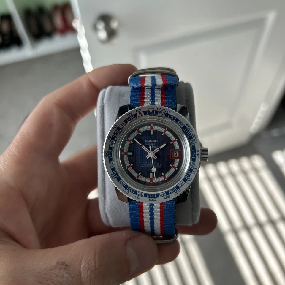 Base Zafiro Playa Rojo Azul Blanco Foto 1 de 4