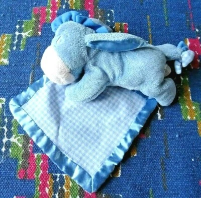 3PA  / DOUDOU MOUCHOIR COUVERTURE DISNEY BOURRIQUET BLEU VICHY SATIN 20 CM TBE - Photo 1/2