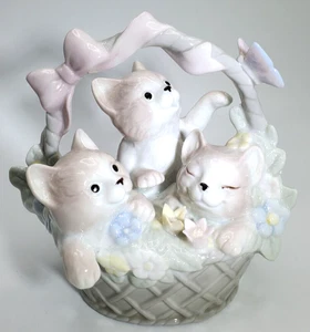 Vintage, 80's, Kitty Cats in Flower Basket Music Box with a Butterfly EUC - Picture 1 of 7